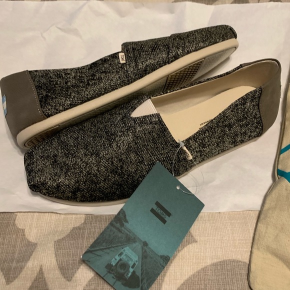 Toms Shoes - !BRAND NEW! Toms Classic Terry Cloth Flat